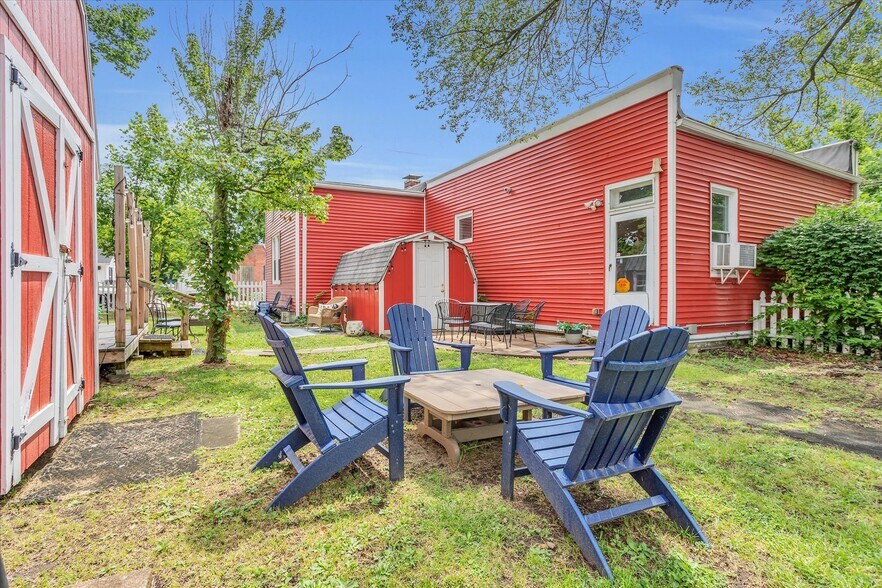 More Photos Of 119 Market st, Imperial Freestanding For Sale