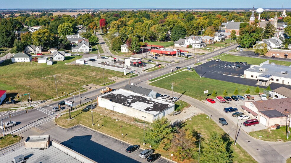 More Photos Of 609 S State St, Jerseyville General Retail For Sale