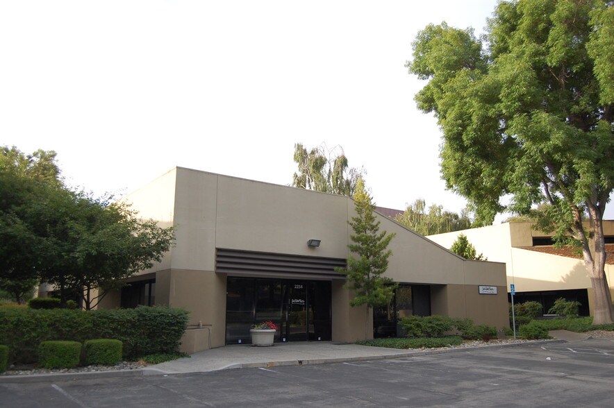 More Photos Of 2270 N 1st St, San Jose Unknown For Lease