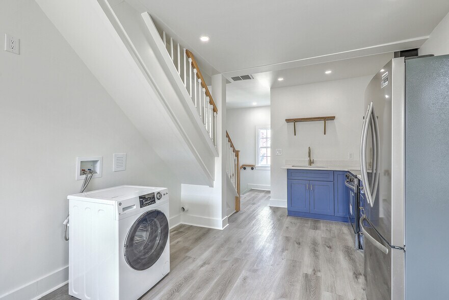 More Photos Of 68 Lee St, Charleston Apartments For Sale