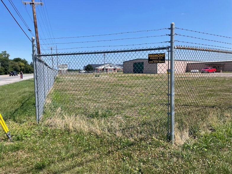 More Photos Of 1275 W Main St, Bellevue Warehouse For Sale