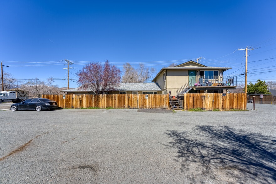 More Photos Of 1517 N Edmonds Dr, Carson City Multifamily For Sale