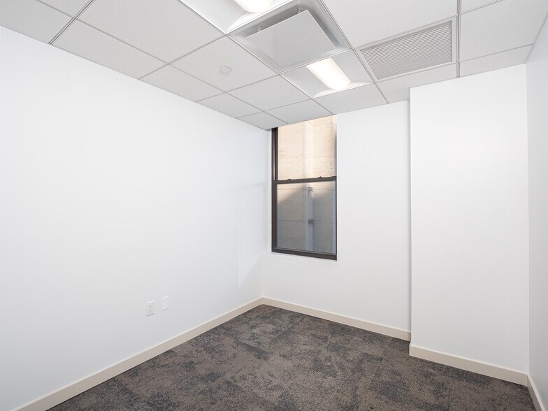More Photos Of 145 E 32nd St, New York Medical For Lease