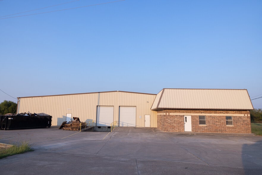 More Photos Of 3533 E Highway 175, Kaufman Manufacturing For Lease