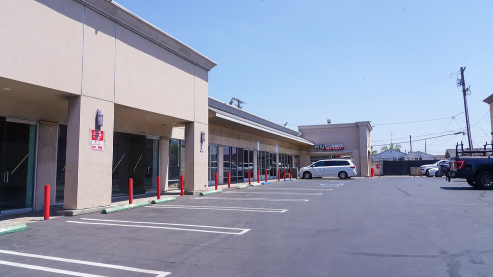 More Photos Of 14952 Crenshaw Blvd, Gardena Storefront For Lease