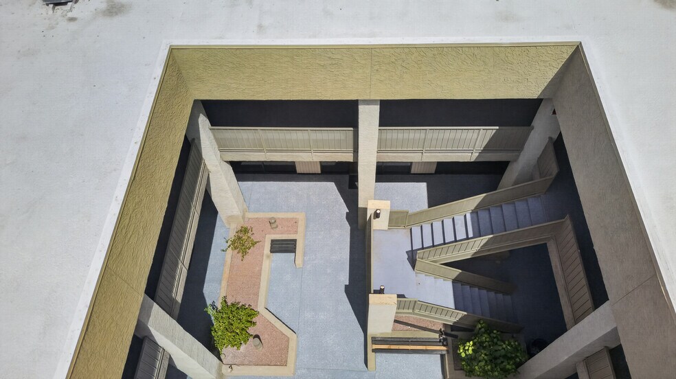 More Photos Of 2920 N 24th Ave, Phoenix Office For Sale
