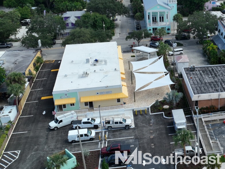 More Photos Of 1939 NE Jensen Beach Blvd, Jensen Beach Storefront Retail Office For Lease