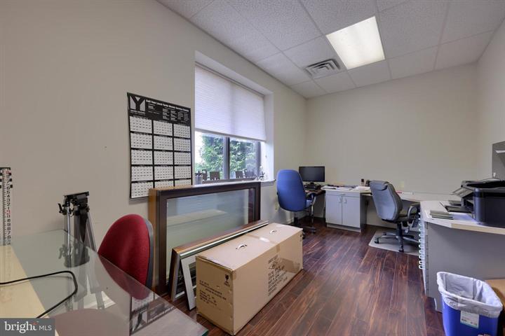 More Photos Of 206 W Kendig Rd, Willow Street Warehouse For Sale