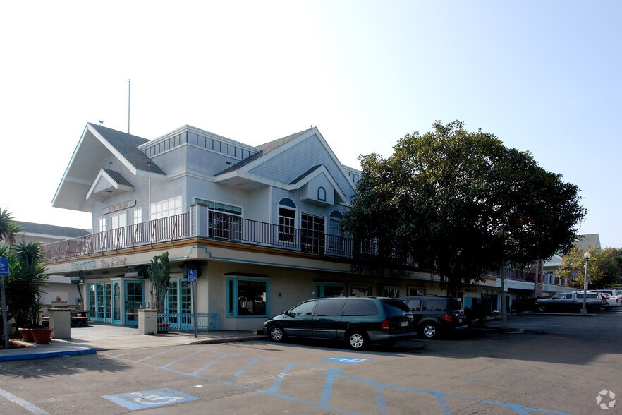 More Photos Of 300 Carlsbad Village Dr, Carlsbad Storefront For Lease