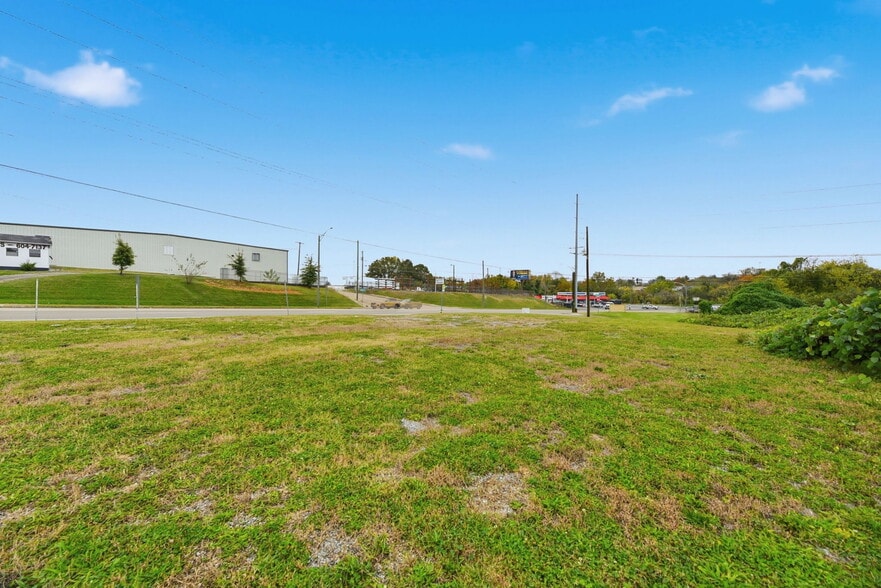More Photos Of 1501 N Central St, Knoxville Land For Sale
