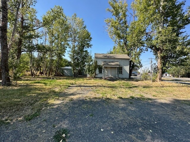More Photos Of 1215 S Harrison St, Moscow Flex For Sale