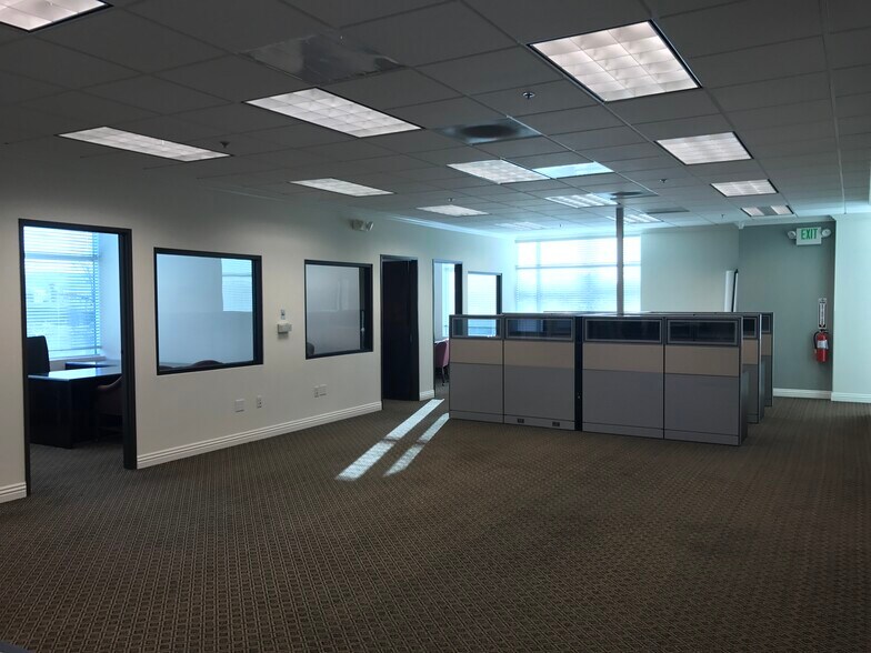 More Photos Of 2203-2209 W 190th St, Torrance Office For Lease