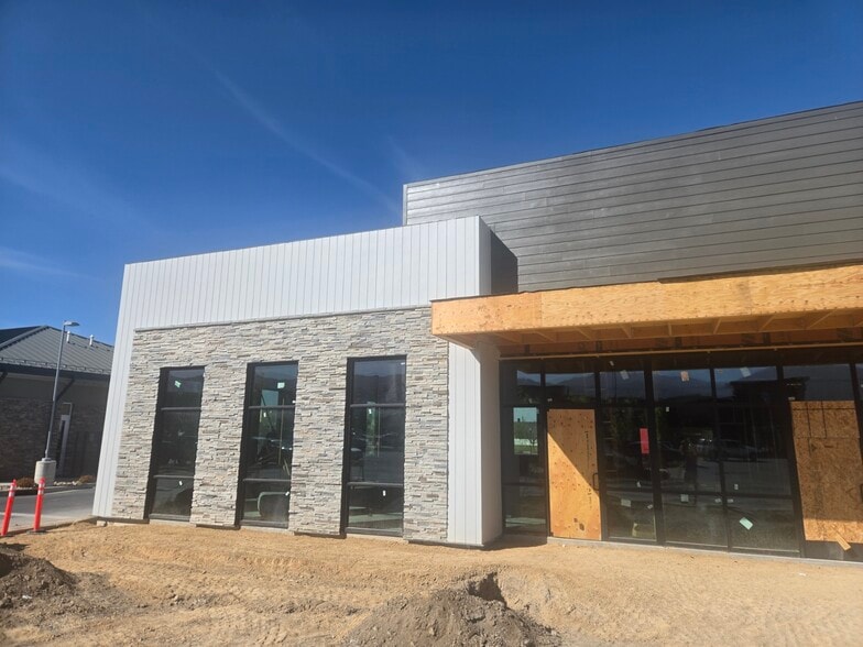 Primary Photo Of 691 Redwood Rd, North Salt Lake General Retail For Lease