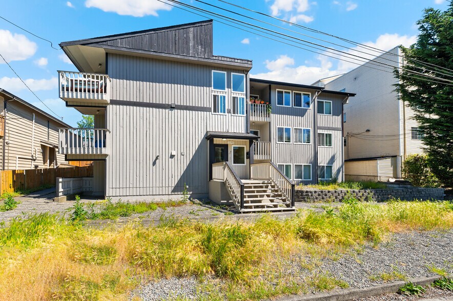 More Photos Of 1146 N 91st St, Seattle Apartments For Sale