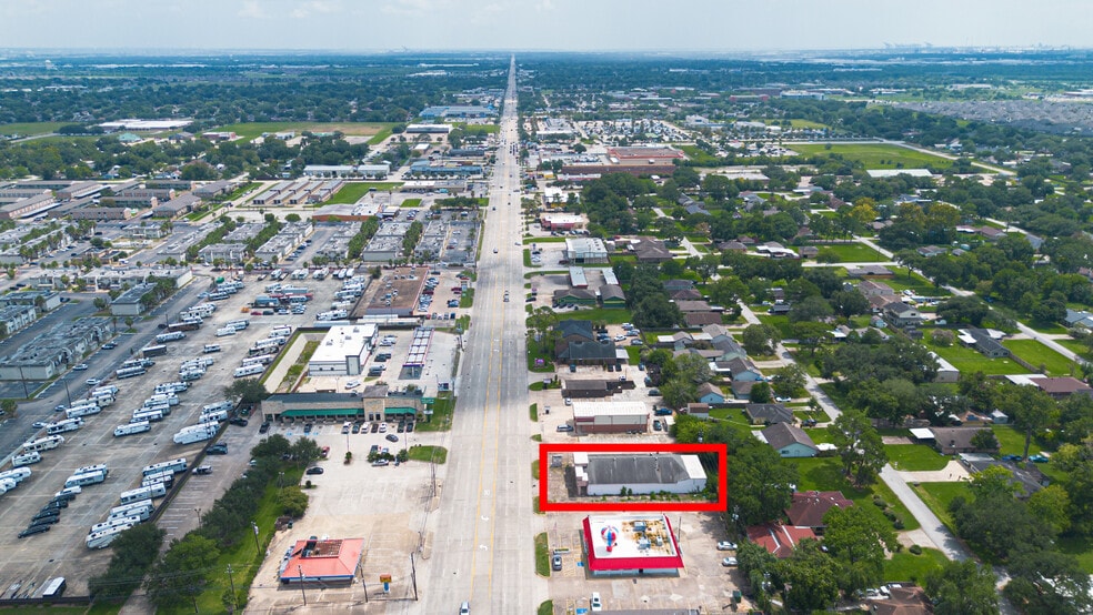 More Photos Of 7006 Spencer Hwy, Pasadena Freestanding For Sale