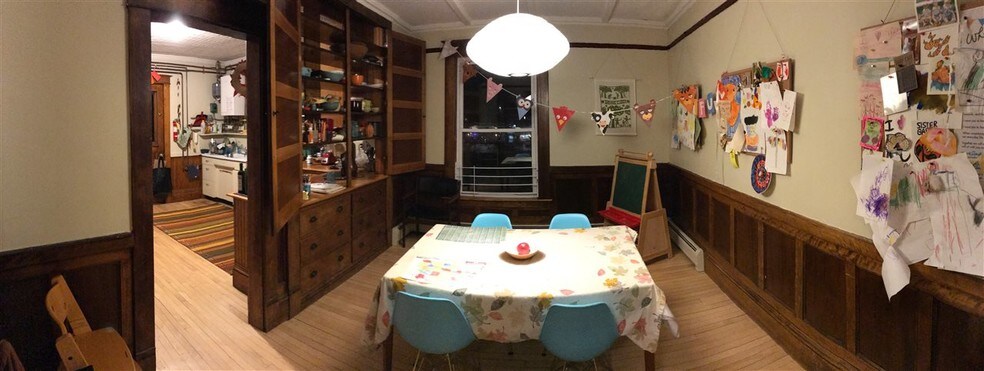 More Photos Of 42 Central St, Newport Flex For Lease