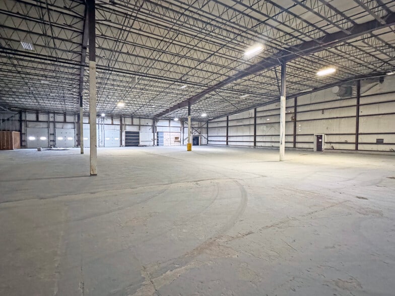 More Photos Of 20 Morin St, Biddeford Warehouse For Sale