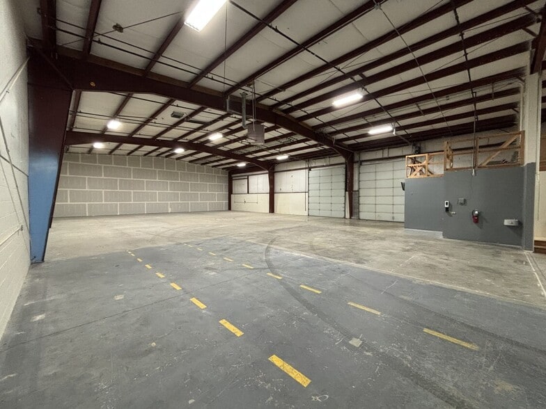 More Photos Of 1414 SE 18th Ave, Hillsboro Warehouse For Lease