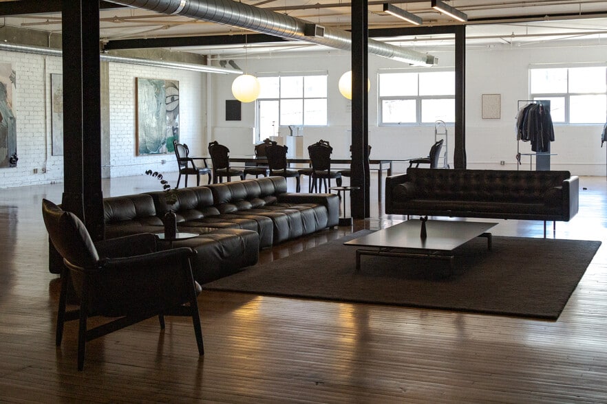 More Photos Of 500-530 Molino St, Los Angeles Office For Sale
