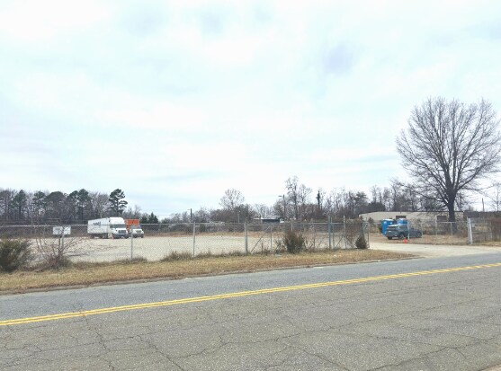 More Photos Of 402-404 Banner Ave, Greensboro Land For Lease