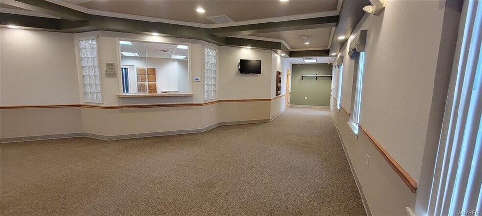 More Photos Of 5879 Snyder Dr, Lockport Medical For Sale