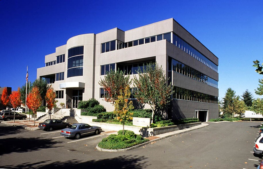 More Photos Of 15400 NE 90th St, Redmond Office For Lease