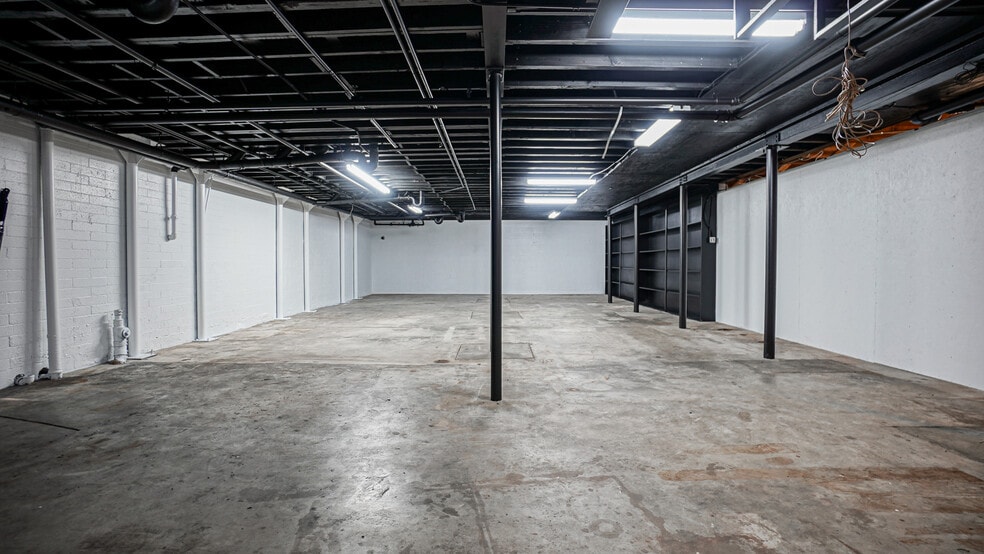 More Photos Of 370 W Sierra Madre Blvd, Sierra Madre Storefront For Lease