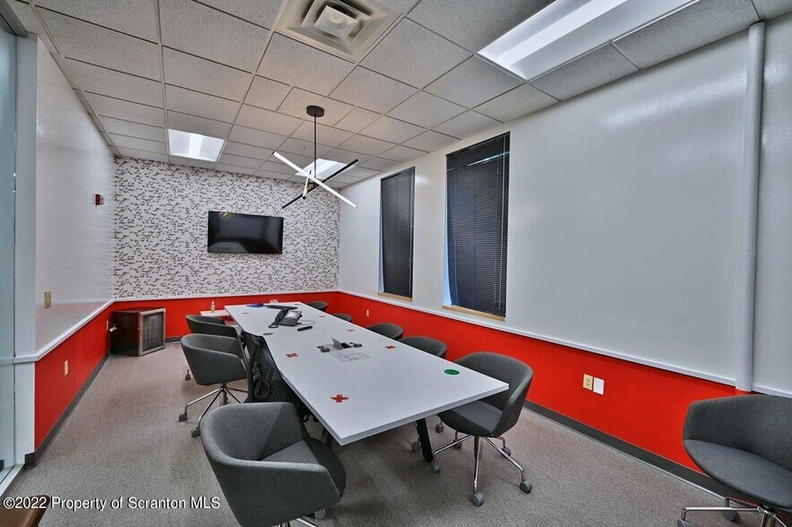 More Photos Of 1300 Old Plank Rd, Mayfield Medical For Sale