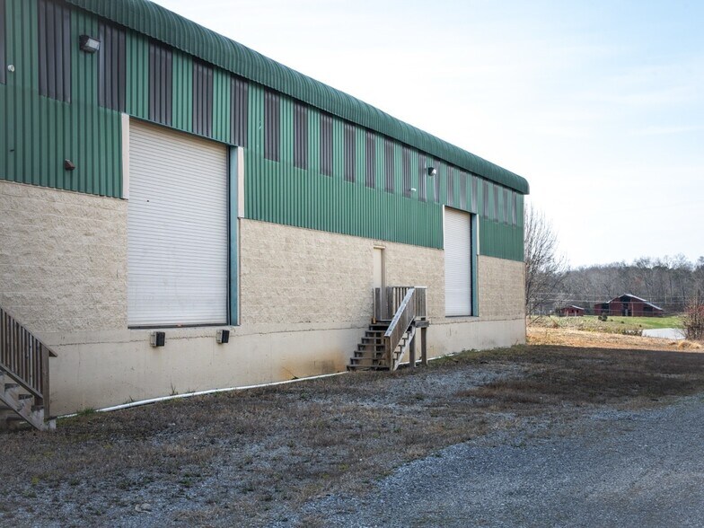 More Photos Of 3275 Newport Hwy, Sevierville Warehouse For Sale