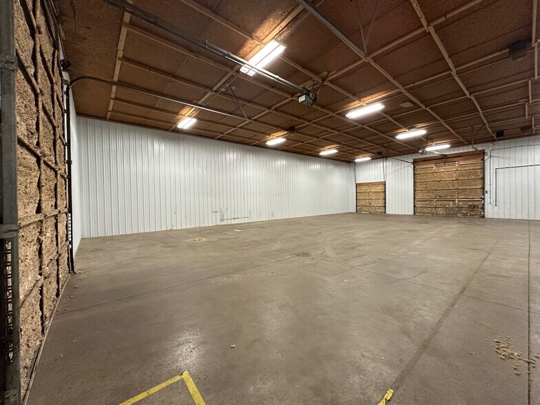 More Photos Of 7865 E Main Rd, Le Roy Warehouse For Lease