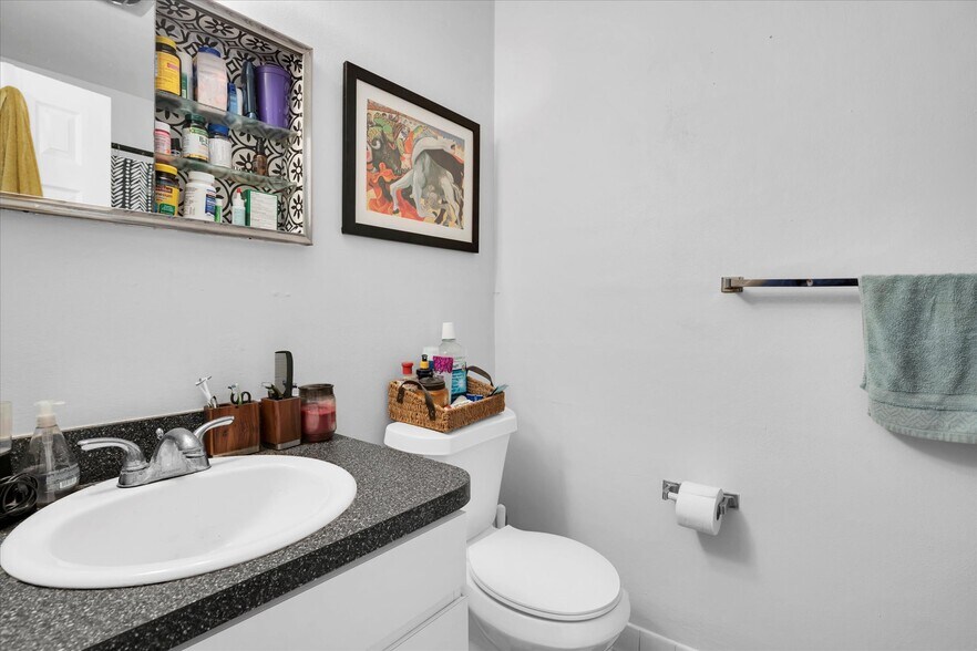 More Photos Of 885 Beltrees St, Dunedin Apartments For Sale