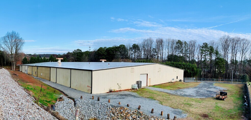 More Photos Of 3075 Jonquil Dr SE, Smyrna Manufacturing For Lease