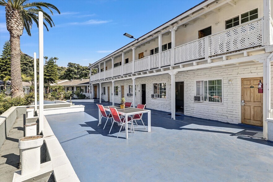 More Photos Of 135 Avenida Algodon, San Clemente Hotel For Sale