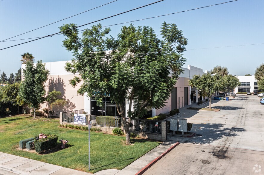 More Photos Of 5087 Walnut Grove Ave, San Gabriel Manufacturing For Sale
