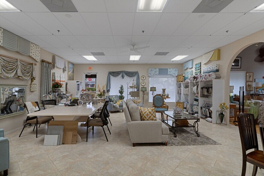 More Photos Of 97 W Gulf To Lake Hwy, Lecanto Freestanding For Sale