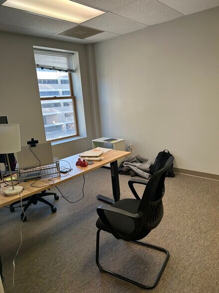 More Photos Of 106-116 King St, Madison Office For Lease