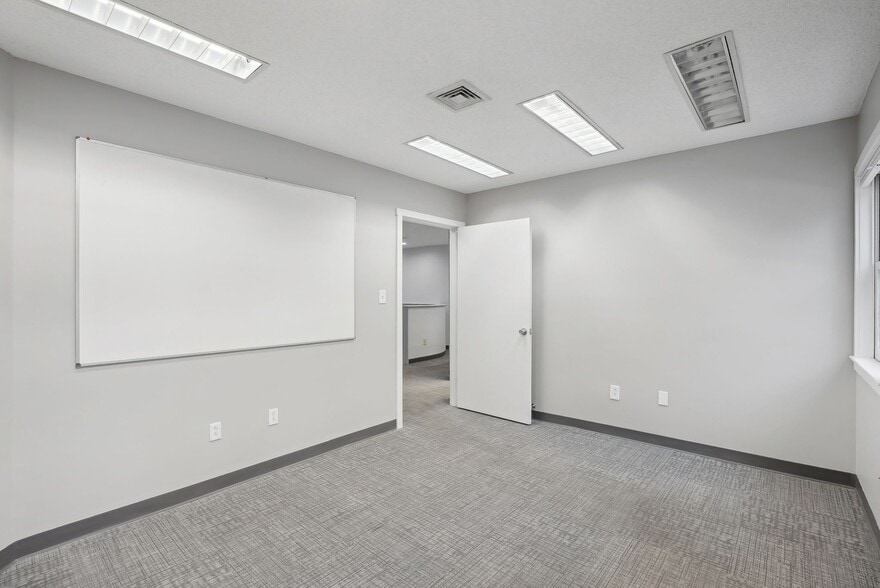 More Photos Of 1662 Post Rd, Wells Office For Sale