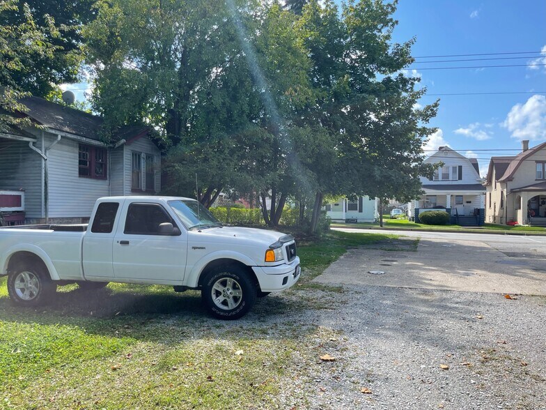 More Photos Of 2400 Ligonier St, Latrobe Auto Repair For Sale