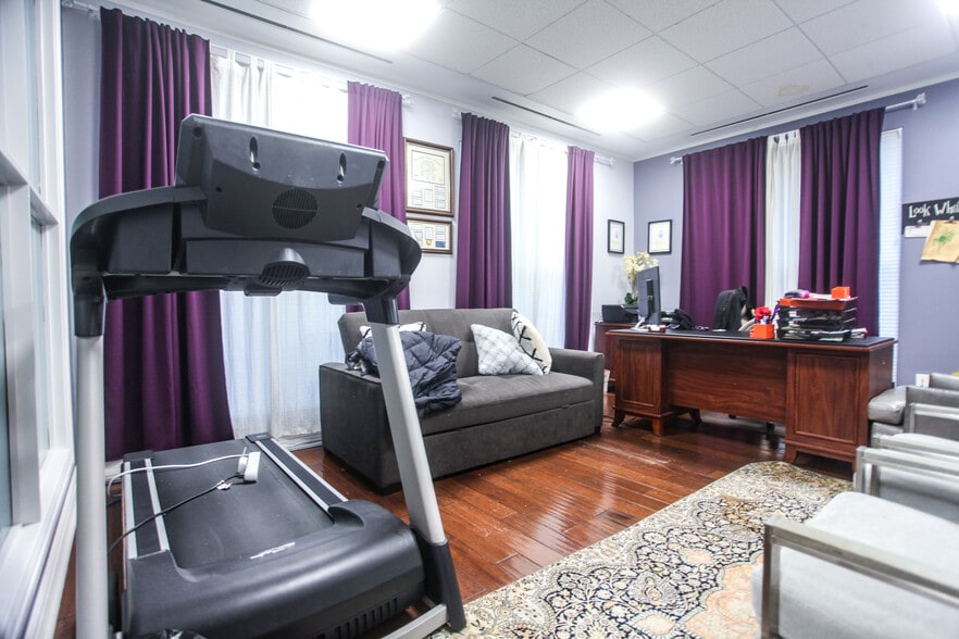 More Photos Of 19740 Interstate 45, Spring Healthcare For Lease