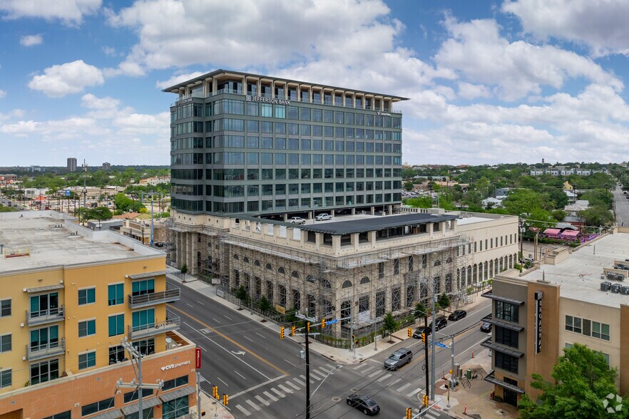 More Photos Of 1900 Broadway St, San Antonio Office For Lease