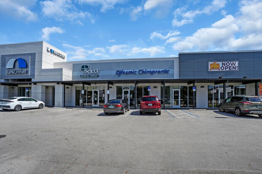 More Photos Of 1815-1823 E Commercial Blvd, Fort Lauderdale Storefront For Sale