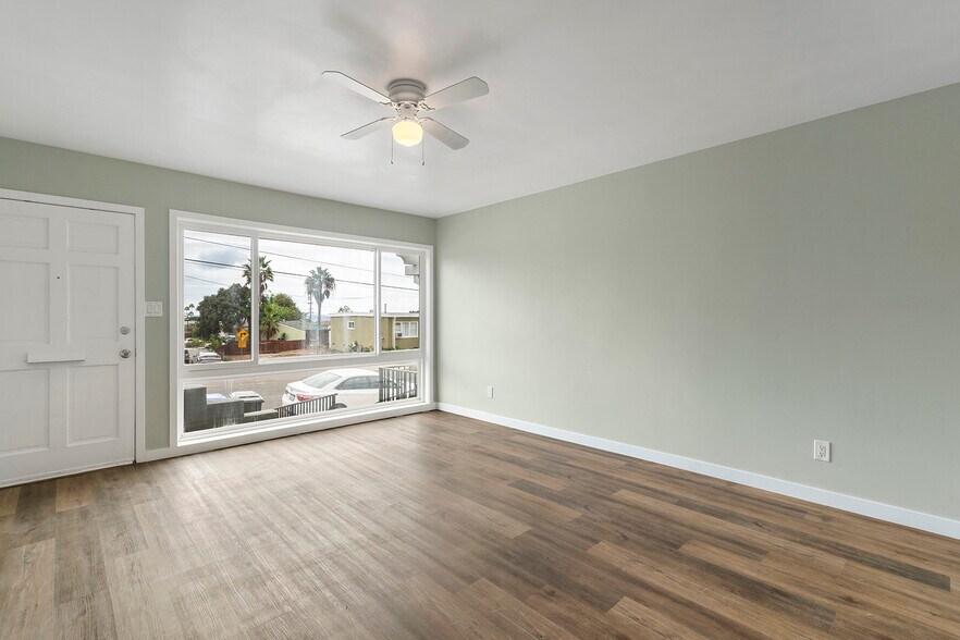 More Photos Of 4924-4926 Iroquois Ave, San Diego Specialty For Sale