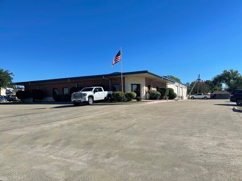 More Photos Of 3040 E Meadows Blvd, Mesquite Light Distribution For Sale