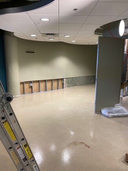 More Photos Of 318 E Chicago St, Milwaukee Apartments For Lease