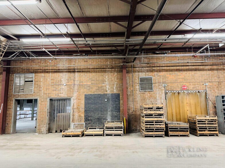 More Photos Of 139 Benjamin Hill Dr, Fitzgerald Warehouse For Sale