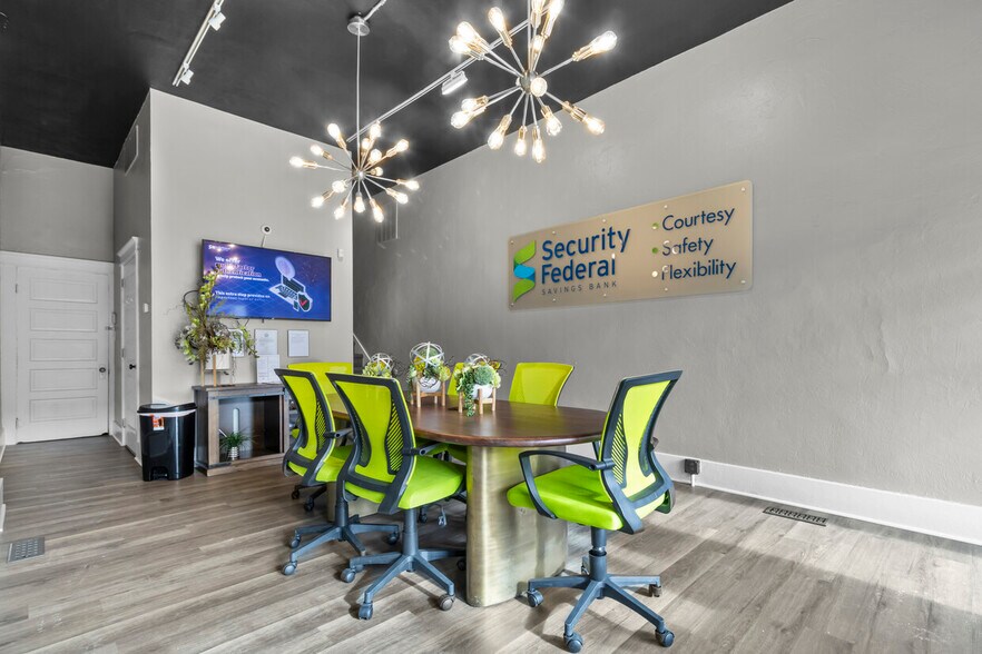 More Photos Of 12 W Main St, Carmel Loft Creative Space For Lease