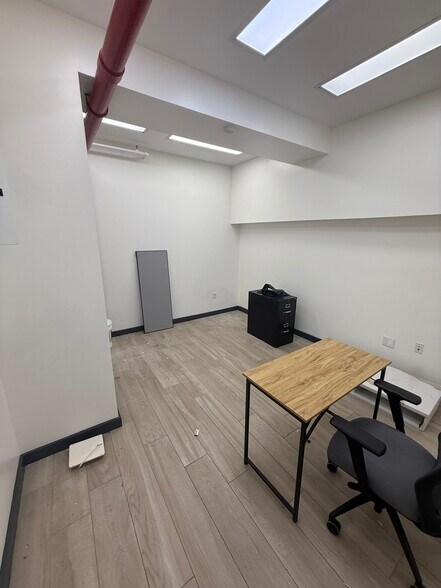 More Photos Of 65 S 11th St, Brooklyn Office For Lease