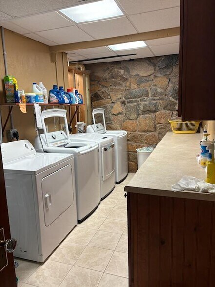 More Photos Of 60 Woodside Dr, Brevard Hospitality For Sale