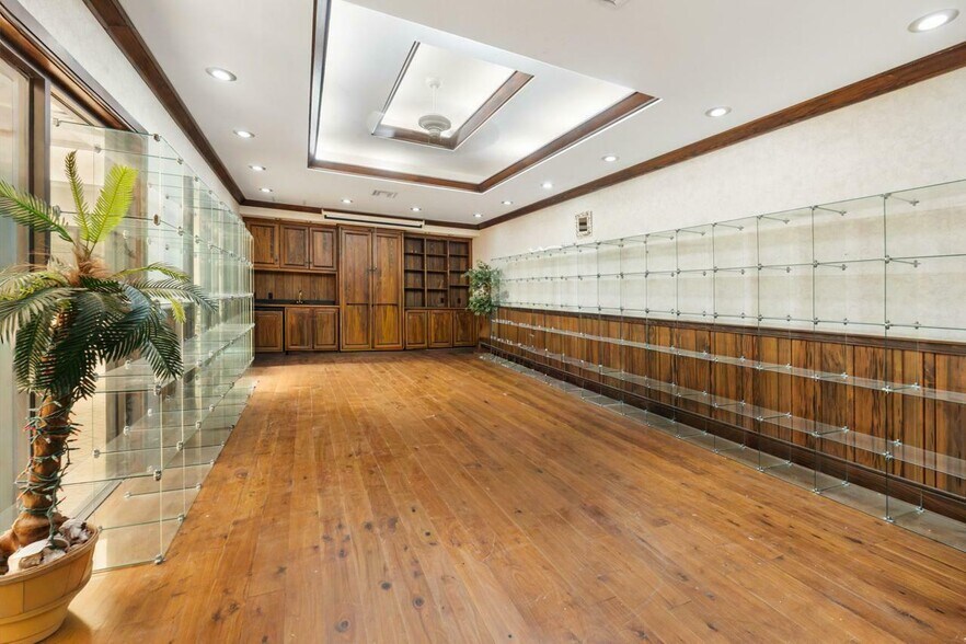 More Photos Of 1 Runnels Rd, San Benito Warehouse For Sale