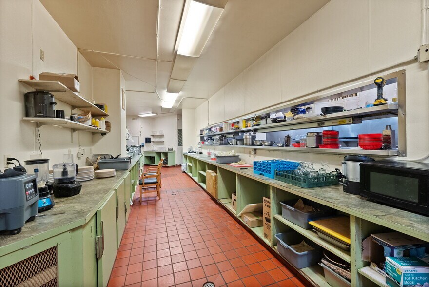 More Photos Of 3105 NW O. B. Riley Rd, Bend Hotel For Sale